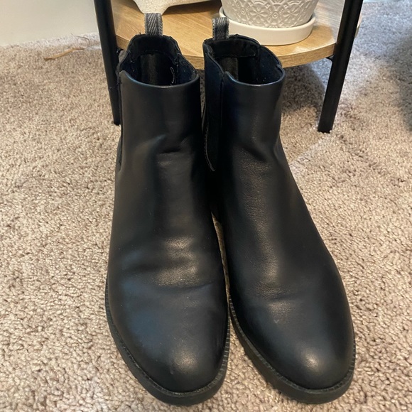 Hush Puppies Hadley Chelsea boots, black, waterproof, size 9.5 - Picture 4 of 4